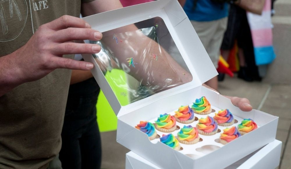PrideCupcakes_2021.jpg